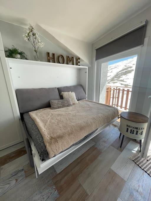 Apartamento Estudio Pie De Pista-vistas-wiffi-netfli Hut 7353
